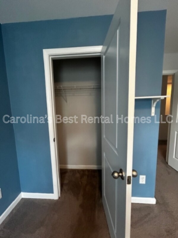 Building Photo - 148 Mariscat Pl