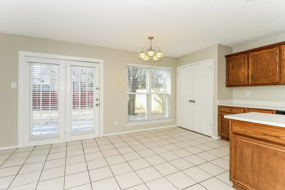 Building Photo - 2729 Forest Creek Dr