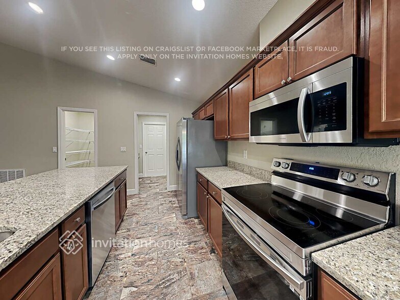 Building Photo - 3121 Grand Preserve Blvd