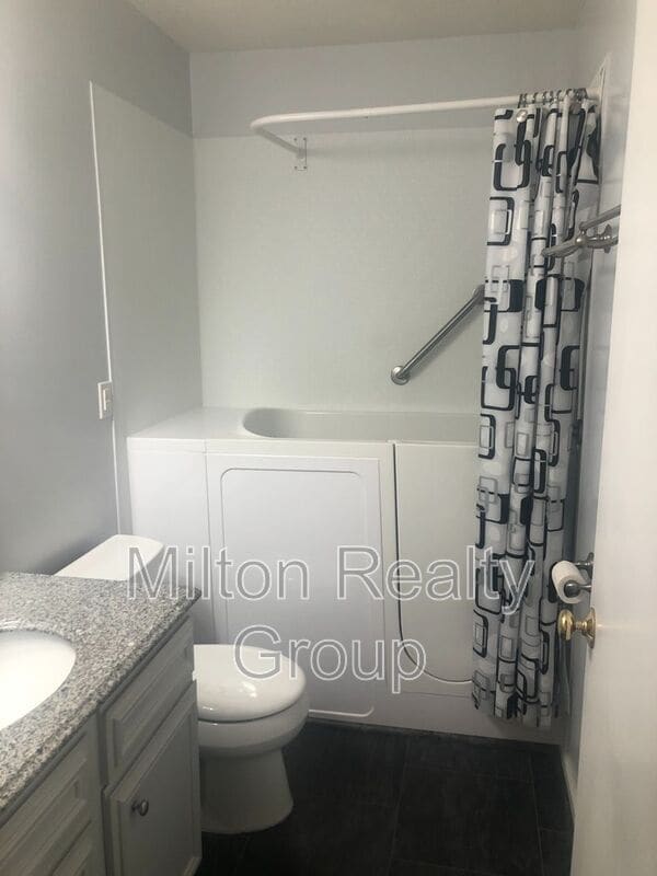 Building Photo - 103 Old Spring Hill Ln