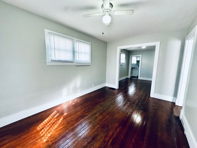 Building Photo - Two Bedroom House with Detached Garage-Section 8 Accepted