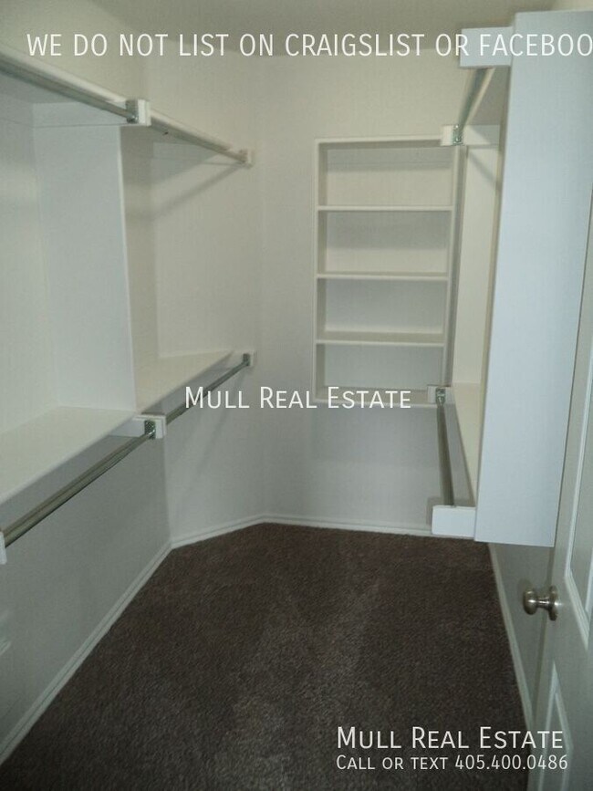 Building Photo - 5404 SE 80th-