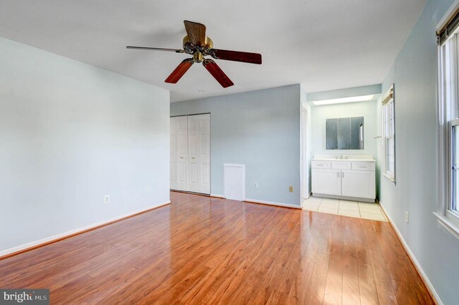 Building Photo - 4472 Ruggles Ct