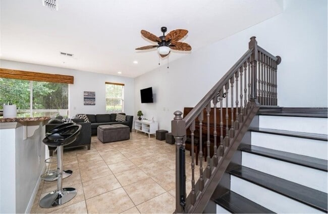 Building Photo - 156 Canterbury Bell Dr