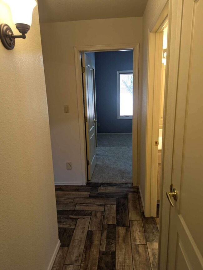 Building Photo - Large 3 bedroom with 3 car garage