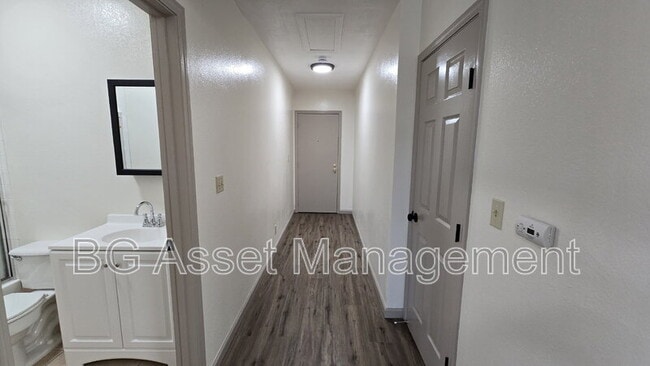 Building Photo - 130 Marina Way