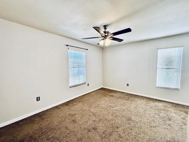 Building Photo - 10007 Evanston Pl