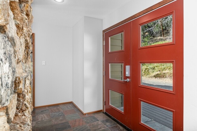 Building Photo - 1801 Wagon Trail Dr