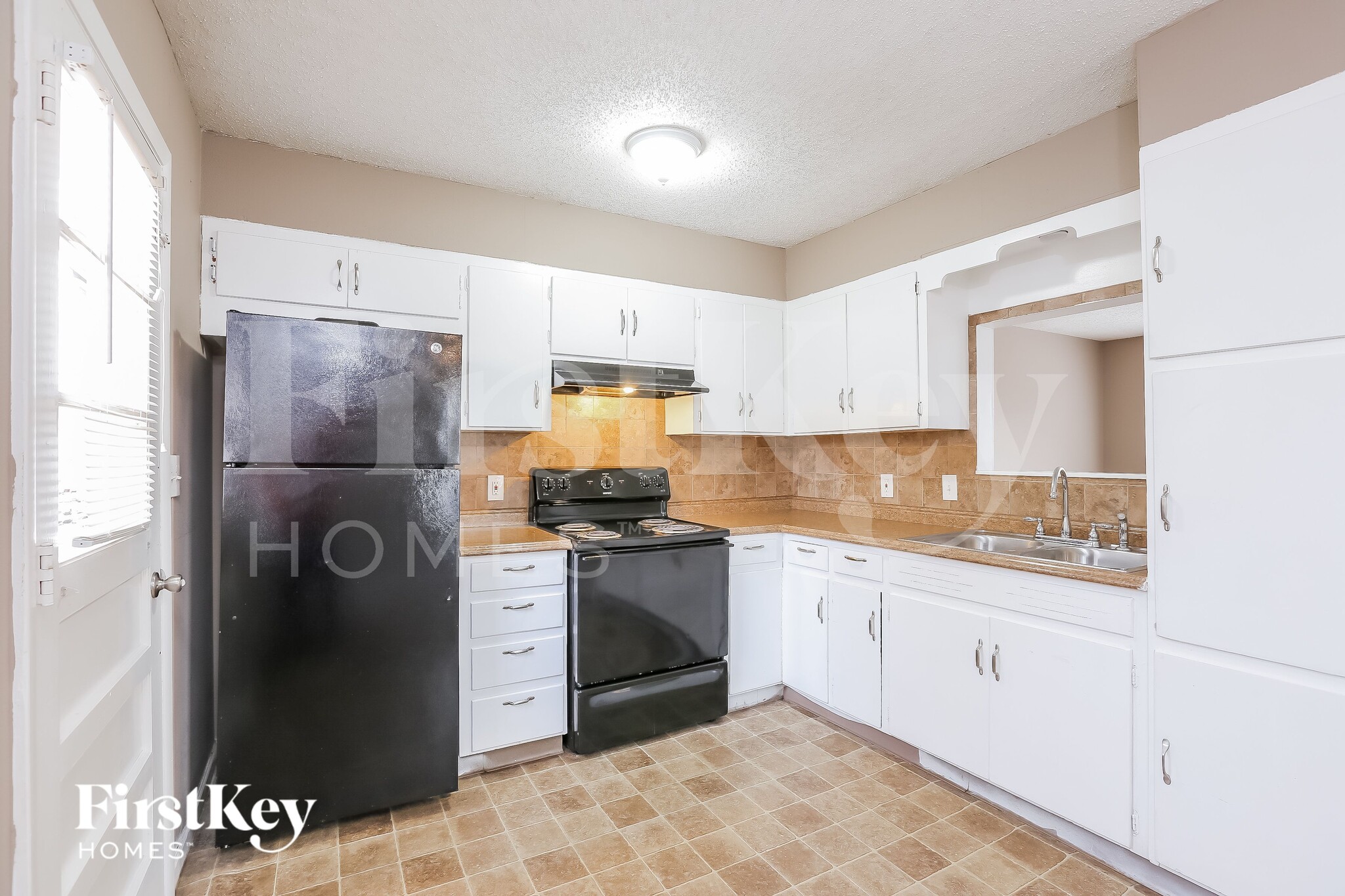 Building Photo - 1104 Kearney Rd