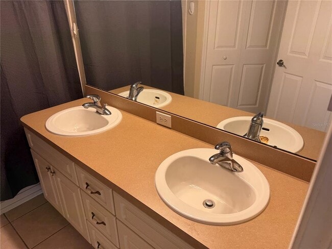 Building Photo - 6509 Bridgecrest Dr