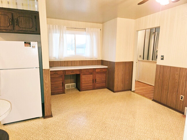 Building Photo - 28606 Denise St