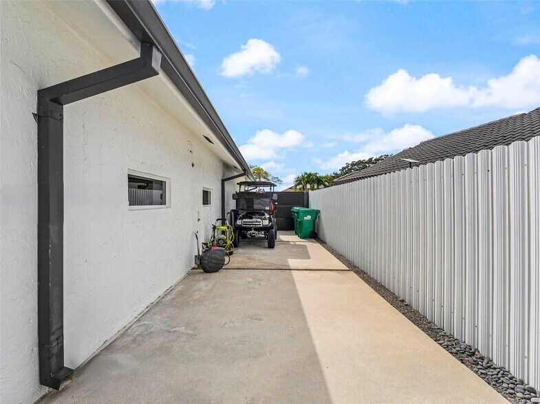 Building Photo - 7753 NW 189th St