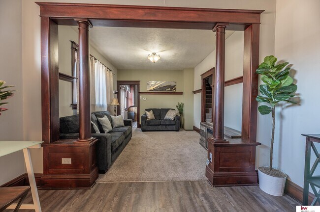 Building Photo - 3736 Decatur St