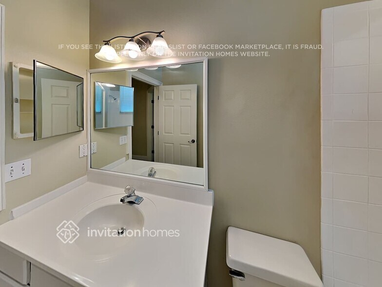 Building Photo - 120 Steeplechase Cir