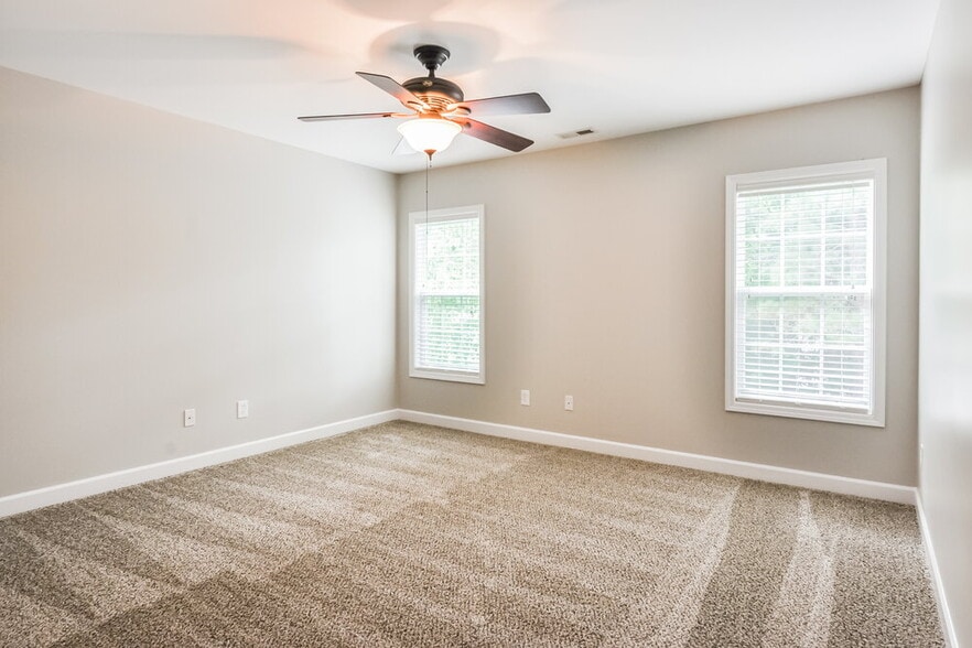 Building Photo - 1316 Lindenberg Square