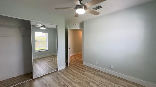 Building Photo - 13285 Opal Ln