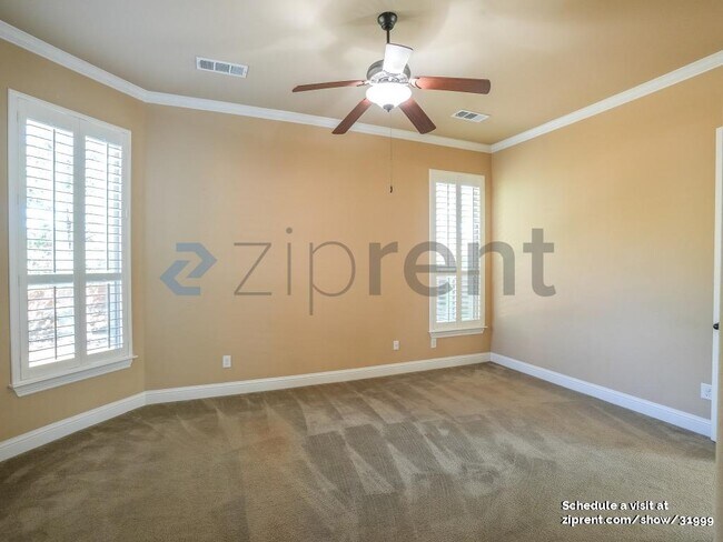 Building Photo - 419 San Marcos Dr