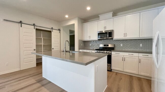 Building Photo - 3994 Righetti Ranch Rd