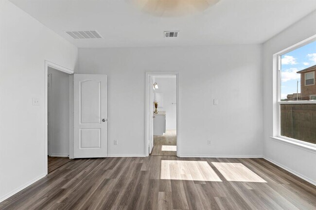 Building Photo - 12505 Franklin D Roosevelt St