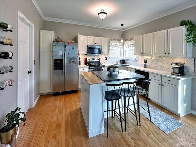 Building Photo - 1760 Dogwood Trail