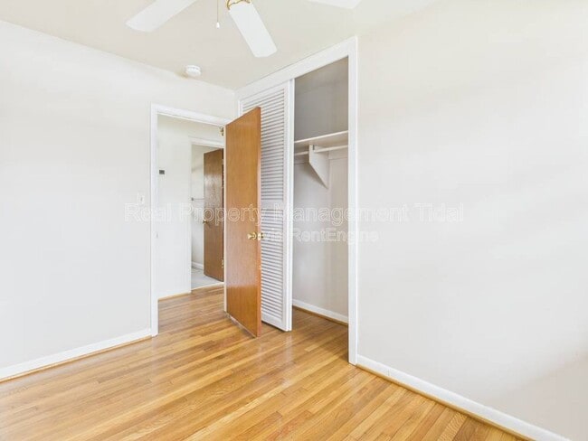 Building Photo - 47 Beaconsdale Ln