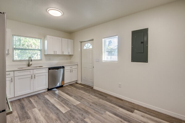 Building Photo - 22196 Lockport Ave