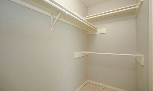 Building Photo - 4 Bedroom 2 Bathroom Cypress Home with Fireplace and Fenced Backyard