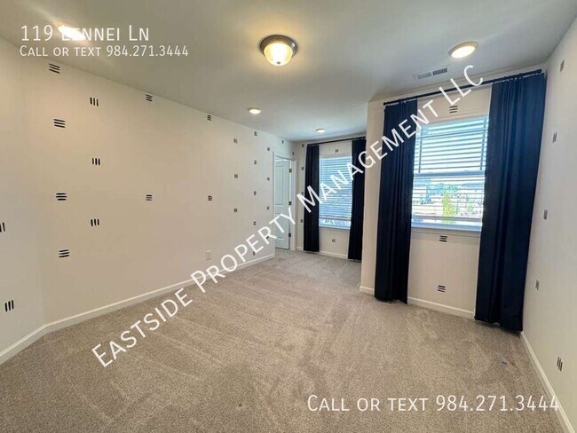 Building Photo - 119 Lennei Ln