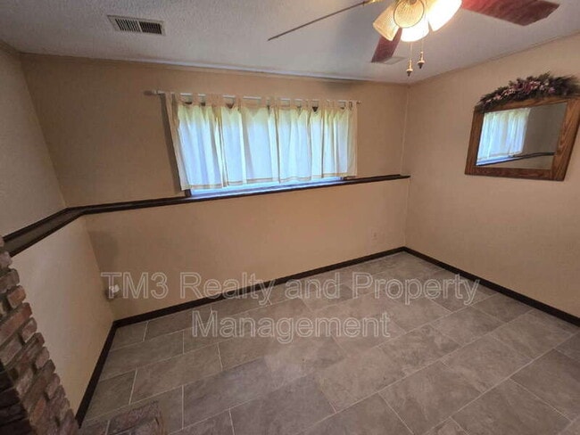 Building Photo - 15912 W 154th St