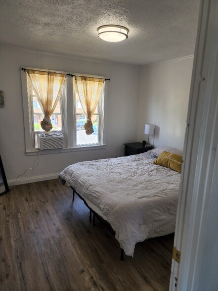 Building Photo - 49 Brown Ave