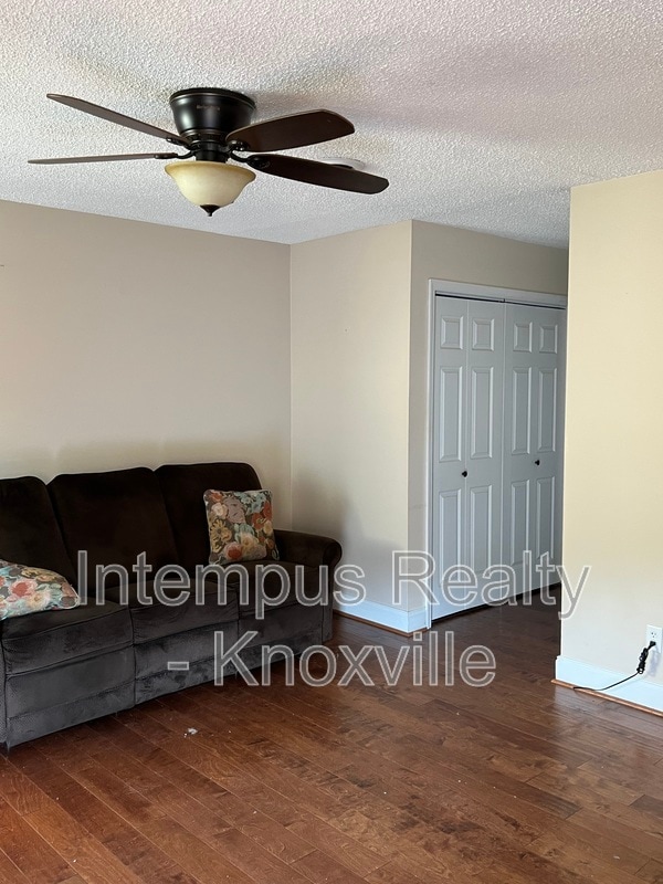 Building Photo - 7914 Gleason Dr