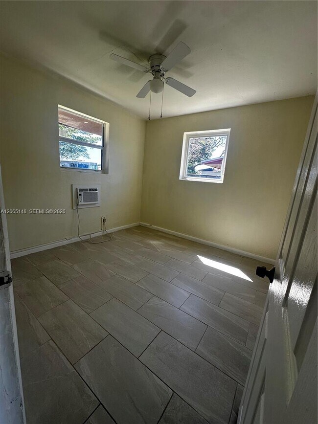 Building Photo - 26445 SW 139th Ave
