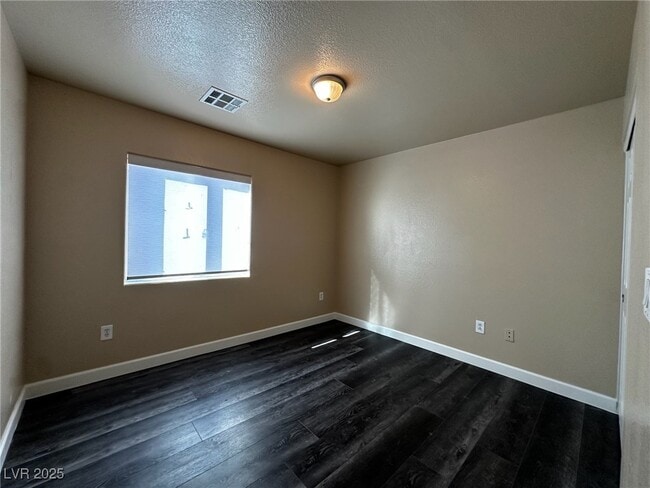 Building Photo - 9125 Fish Tail Ave