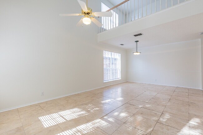 Building Photo - 14215 Spotted Cedar