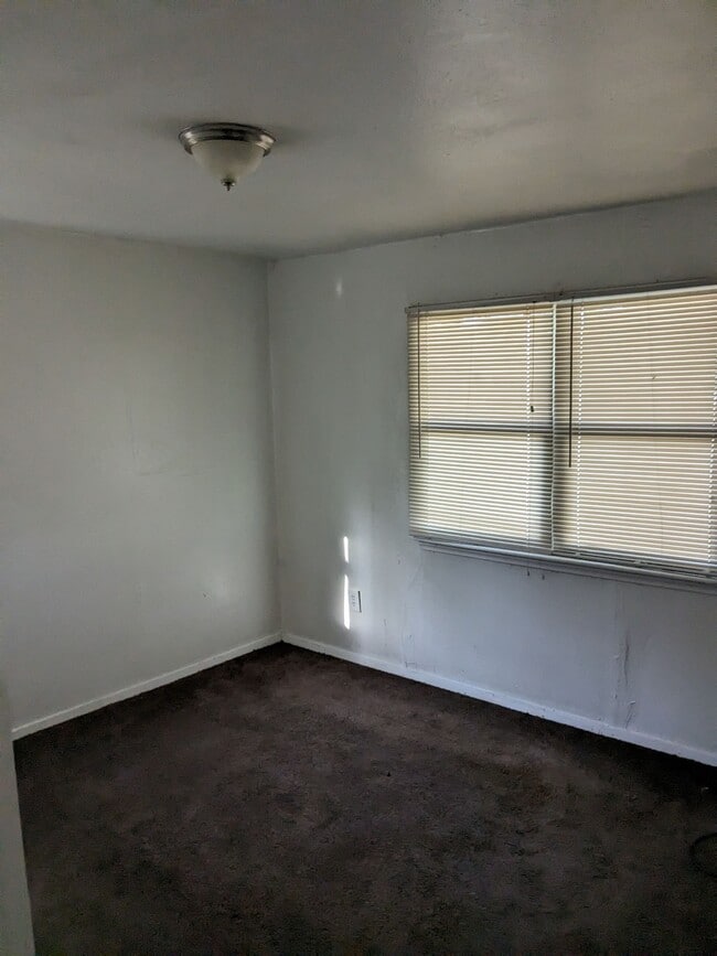 Building Photo - 6879 Co Rd 151