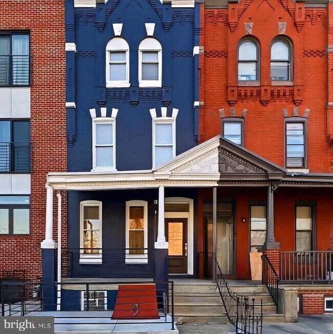 Building Photo - 907 Belmont Ave