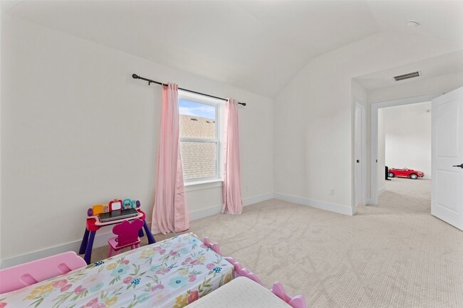 Building Photo - 1360 Chisos Wy