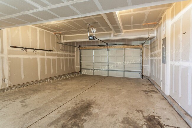 Building Photo - 491 Havenbrook Dr