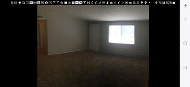 Building Photo - Beautiful 3 bedroom, 2 bath townhouse available