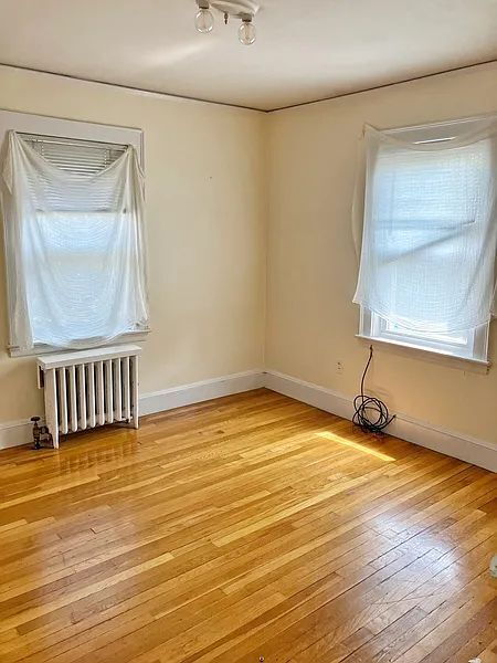 Building Photo - Great location, close to Quincy Center!