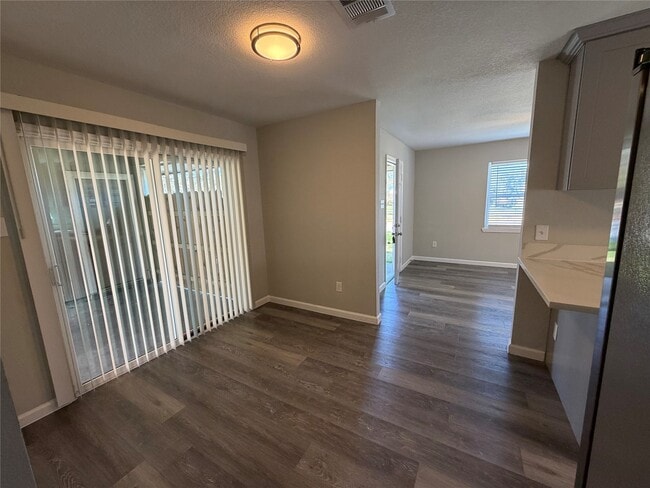 Building Photo - 14830 Hiram Clarke Rd