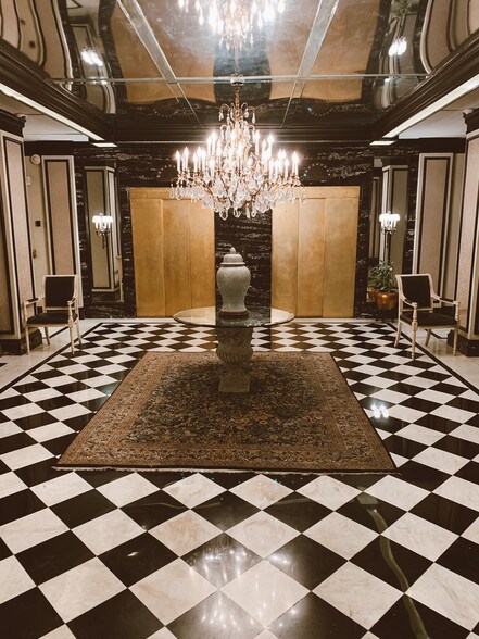 Lobby - 29 S State St