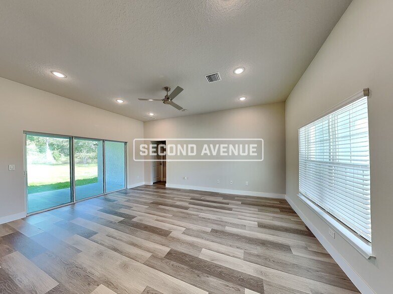 Building Photo - 24 Uline Pl