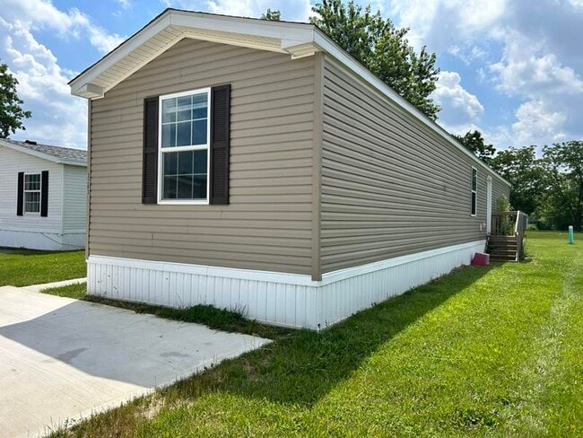 Building Photo - 3203 Iona Ln