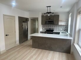 Building Photo - 7236 Wise Ave