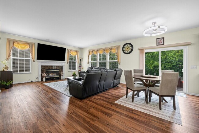 Building Photo - 126 Redmond Dr