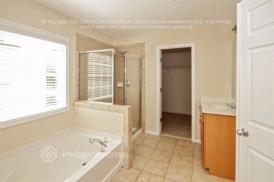 Building Photo - 6323 Rooks Pass SE