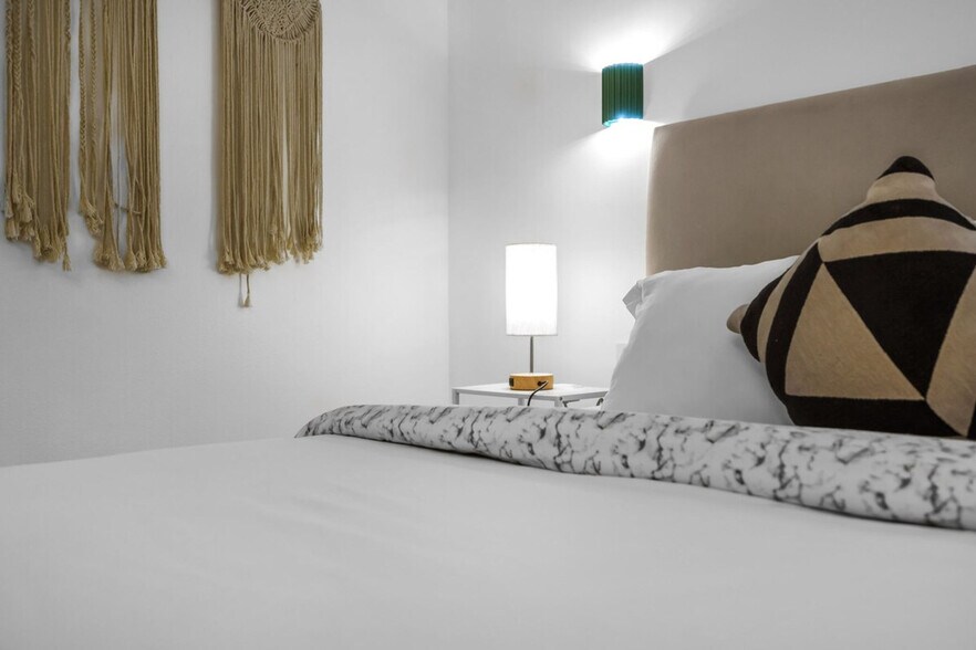 Building Photo - 3225 SW 58th Ave