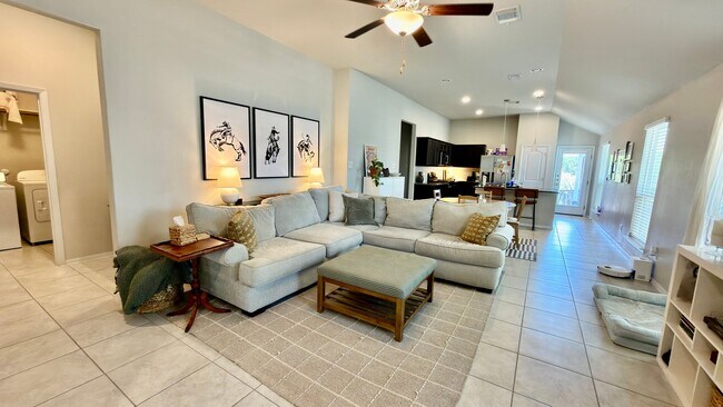 Building Photo - 11408 Milano Dr