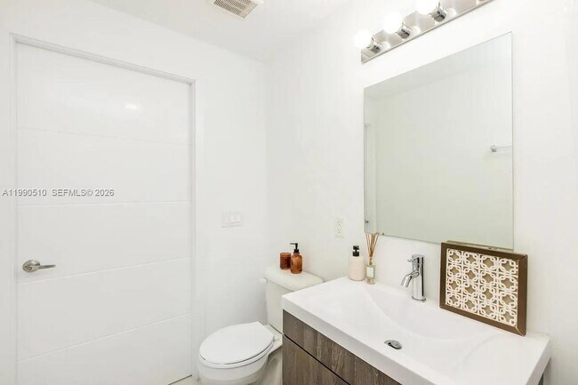 Building Photo - 25850 SW 140th Ct